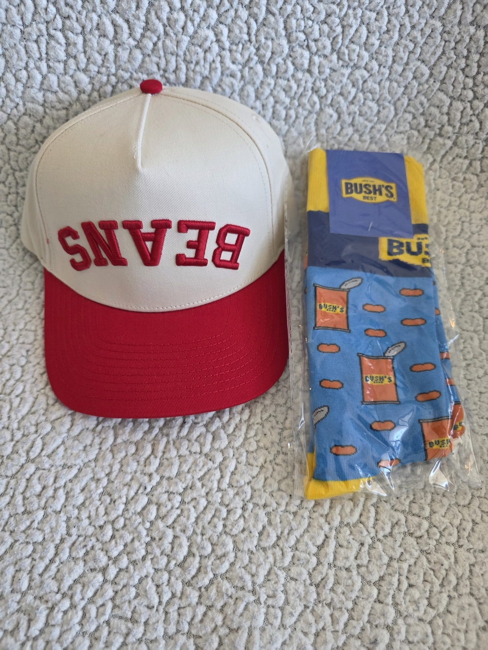 Bush's Best Baked Beans Upside Down Hat with Beans Socks. Bush Beans. New!